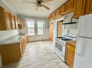 4A Swaine Pl, West Orange, NJ 07052