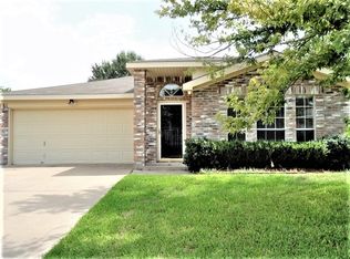 10236 Westward Dr, Fort Worth, TX 76108