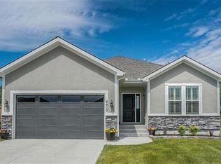 2409 NW Sunnyvale Ct, Blue Springs, MO 64015