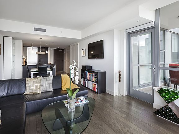 4th image of 435 China Basin St Unit 526