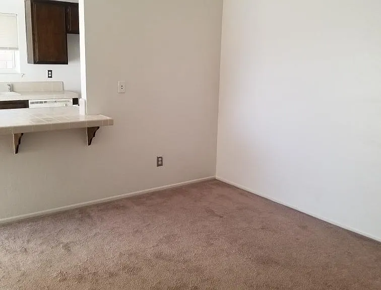 4425 Bartel Dr — Photo 4