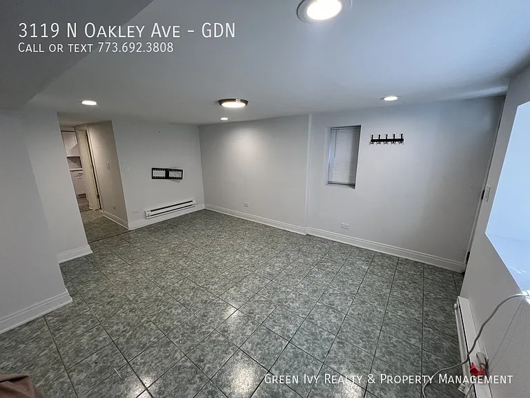 3119 N Oakley Ave #GDN — Photo 2