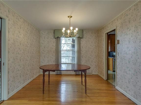 4th image of 844 Neartop Dr