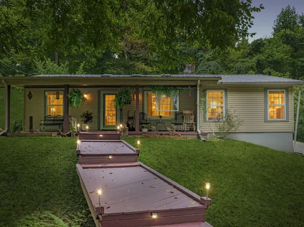 206 Gunter Ridge Rd, Pulaski, TN 38478