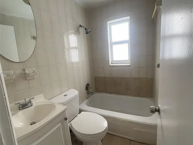 1186 NW 103rd St #2 — Photo 6