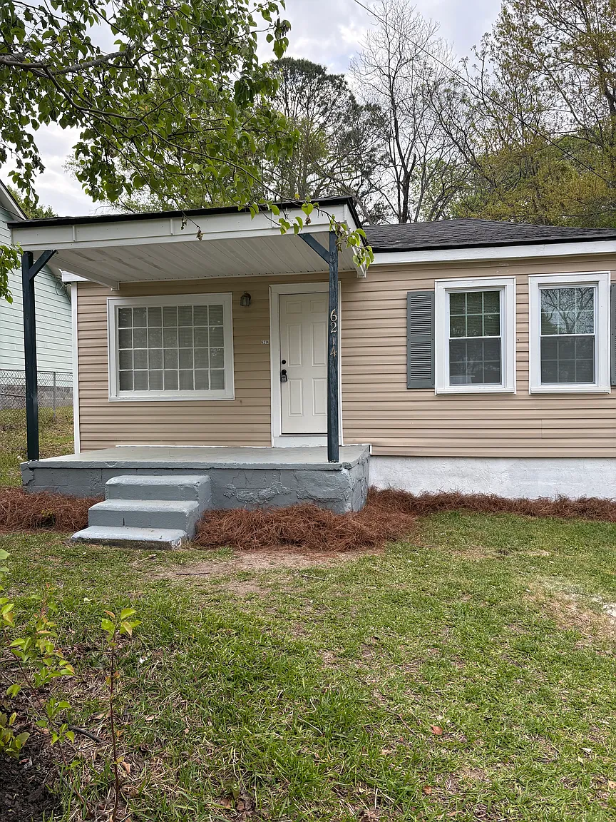 6214 Highland Ave photo 1