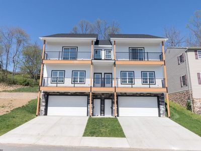 65 Hall Valley Ct, Bridgeport, WV, 26330