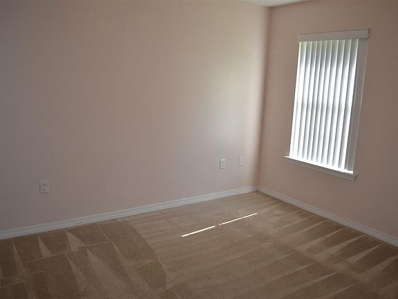 5th image of 6821 Lonesome Pine Ln