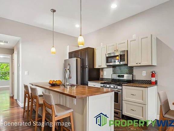 2nd image of 1527 Light St #2