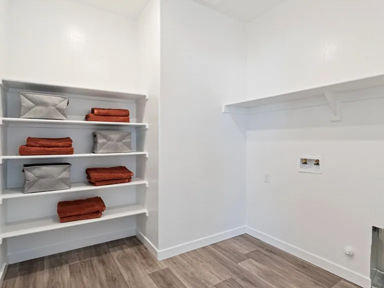 7314 Olive Dr — Photo 13