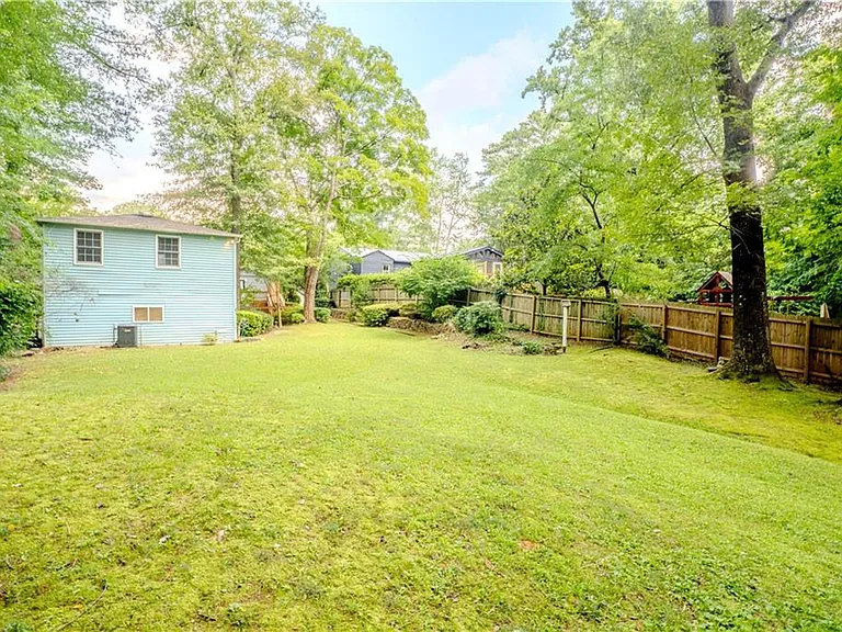 1053 Vista Trl NE — Photo 35