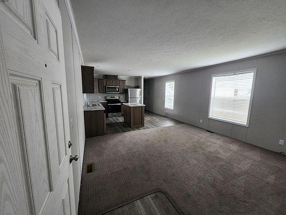 2nd image of 1 Sparrow Hill Dr #323