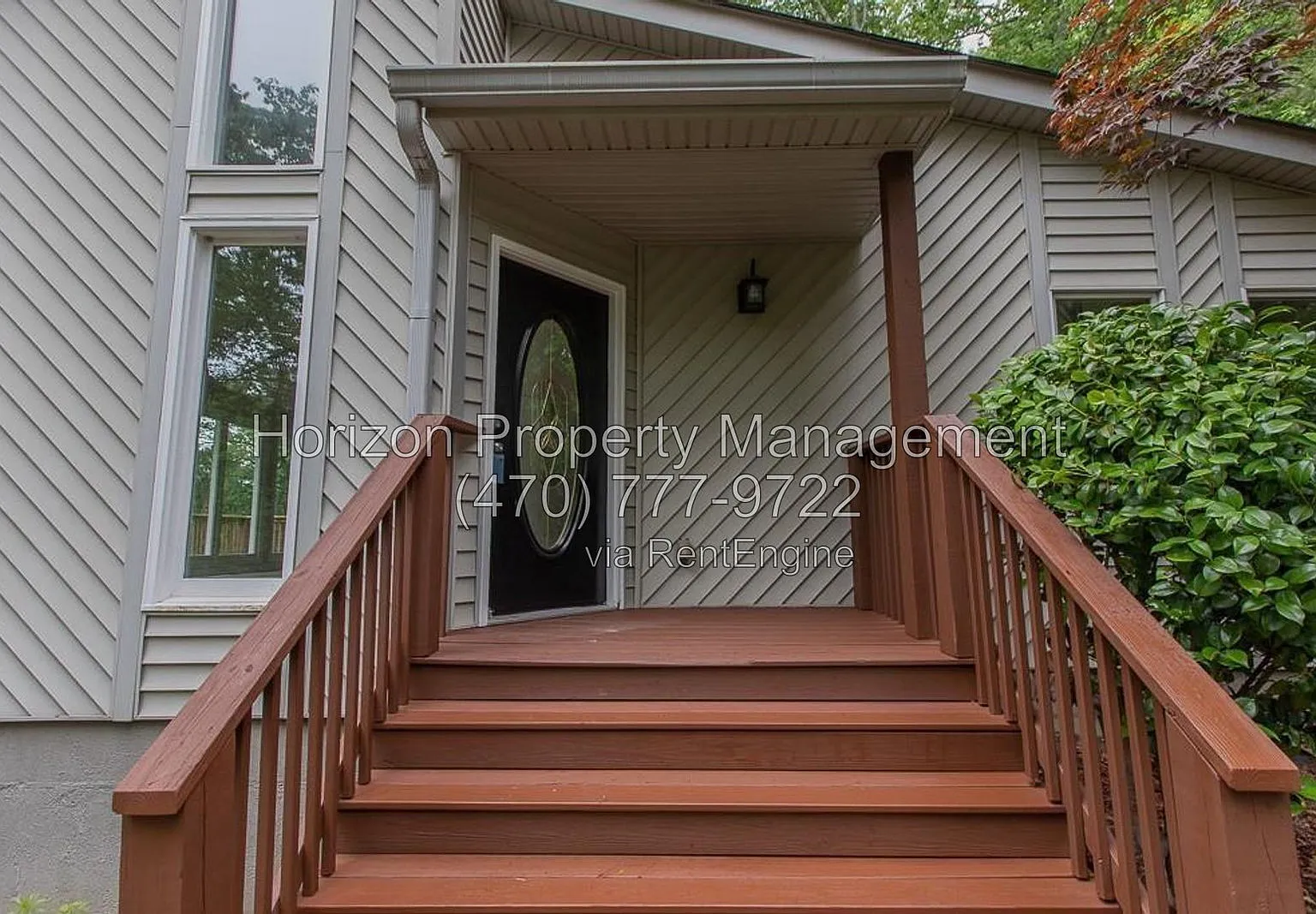 3 bed, 1.0 bath, 1108 sqft, $1,895 — Photo 2