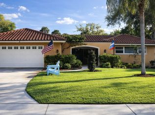 2 Sunset Bay Dr, Belleair, FL 33756