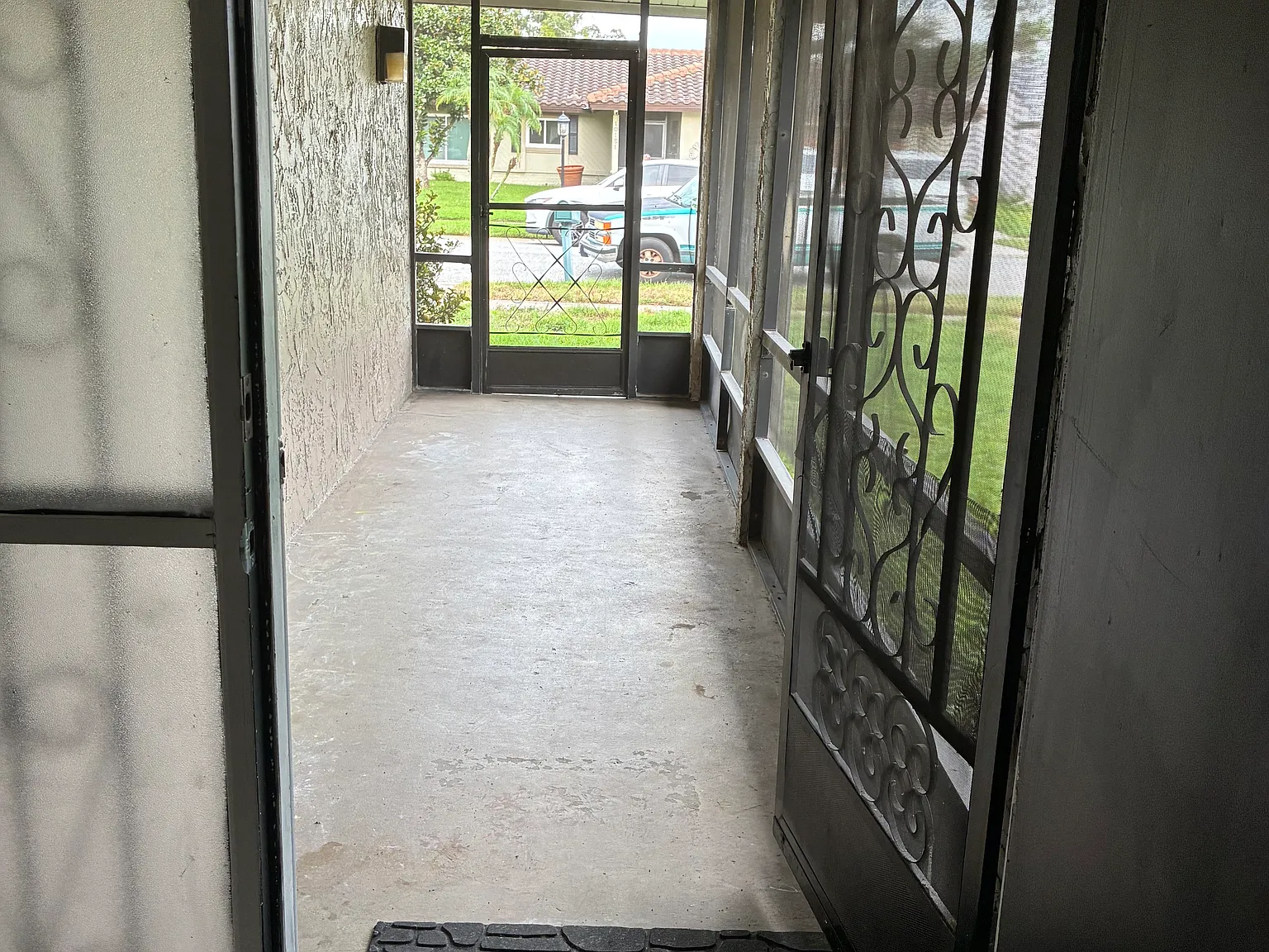 3 bed, 1873 sqft, $2,500 — Photo 2