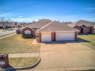 16301 Seminole Pointe Pl, Edmond, OK 73013