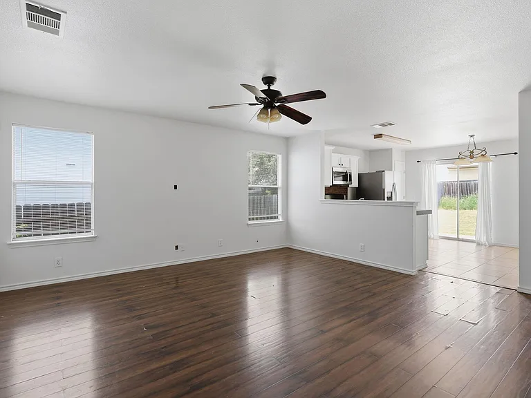 14910 Mossycup Ln — Photo 4