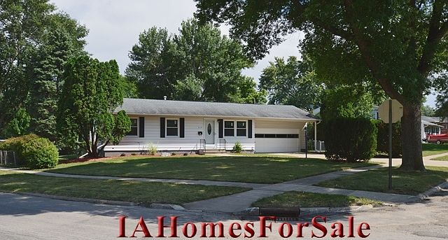 319 Lewellen Dr. NW