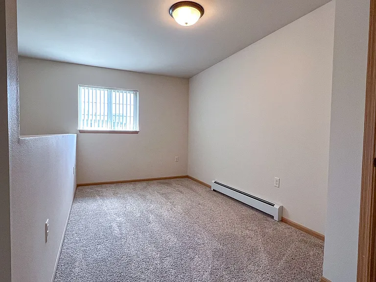 1201 N Memorial Drive 2401 Semling Dr — Photo 14
