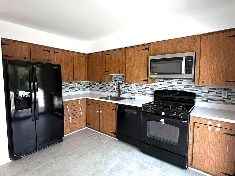1234 Pleasant Valley Dr — Photo 6