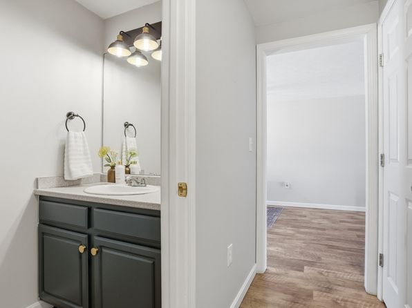 147 Constitution Dr #147