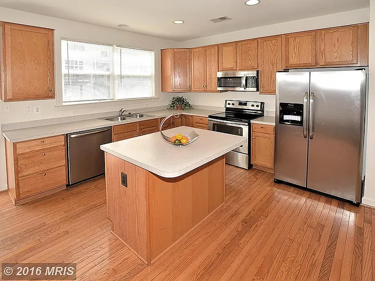 8023 Duck Pond Ter — Photo 11