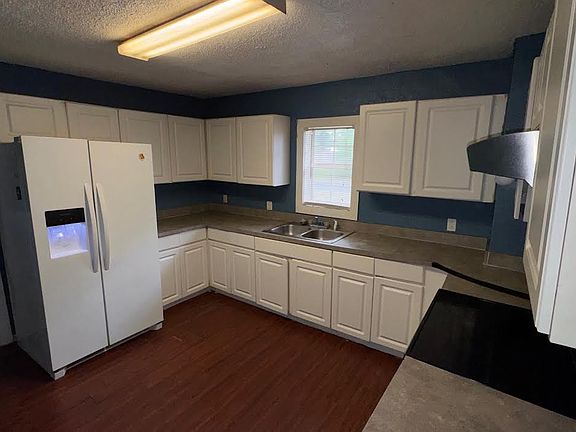 2nd image of 7343 Berry Ave