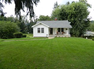 224 Substation Rd, Canton, NC 28716