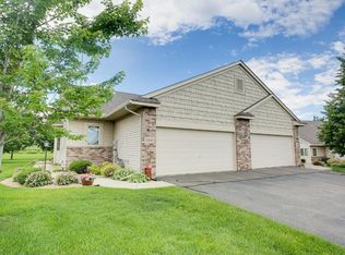 1208 Highridge Ct, Saint Paul, MN 55109