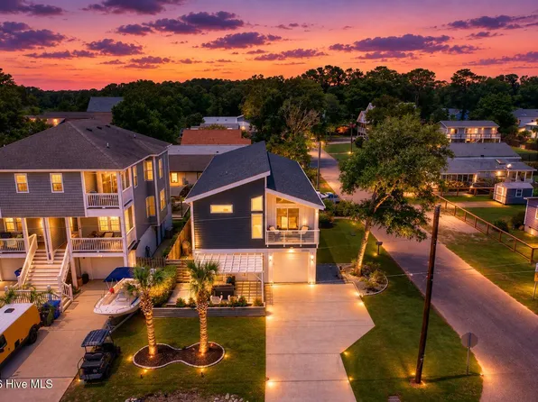 601 Spartanburg Avenue #1, Carolina Beach, NC 28428
