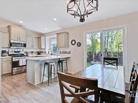 5th image of 1512 W Bonneville Ct