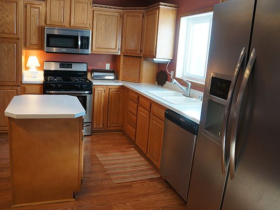 2nd image of 204 Martinson Ave