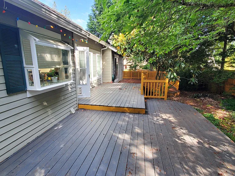 4118 209th Pl NE — Photo 18