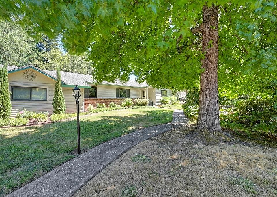 1st image of 9826 Mosswood Cir