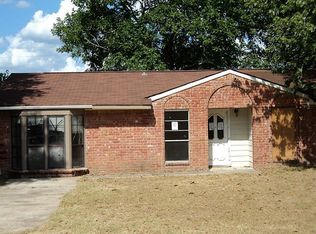 12602 Sandy Ln, Willis, TX 77378