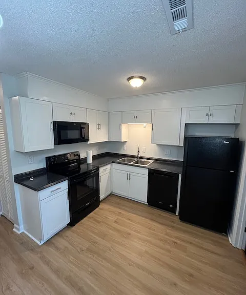 90 Ashley Hall Plantation Rd #D — Photo 1