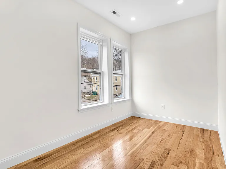23 Pleasant St #2 — Photo 13