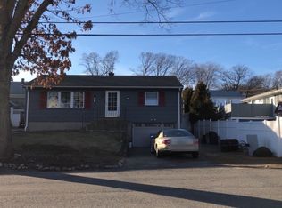 400 England St, Cumberland, RI 02864