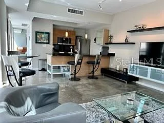 1350 Main St #204 — Photo 7
