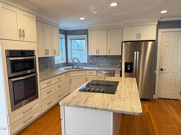 5th image of 4112 Breadfruit Ct