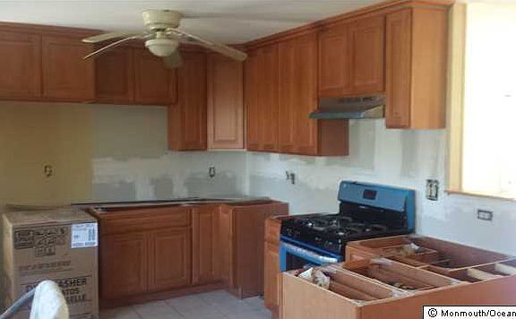 4th image of 407 Decker Ct