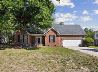 321 Stone Cross Dr, Spring Lake, NC 28390