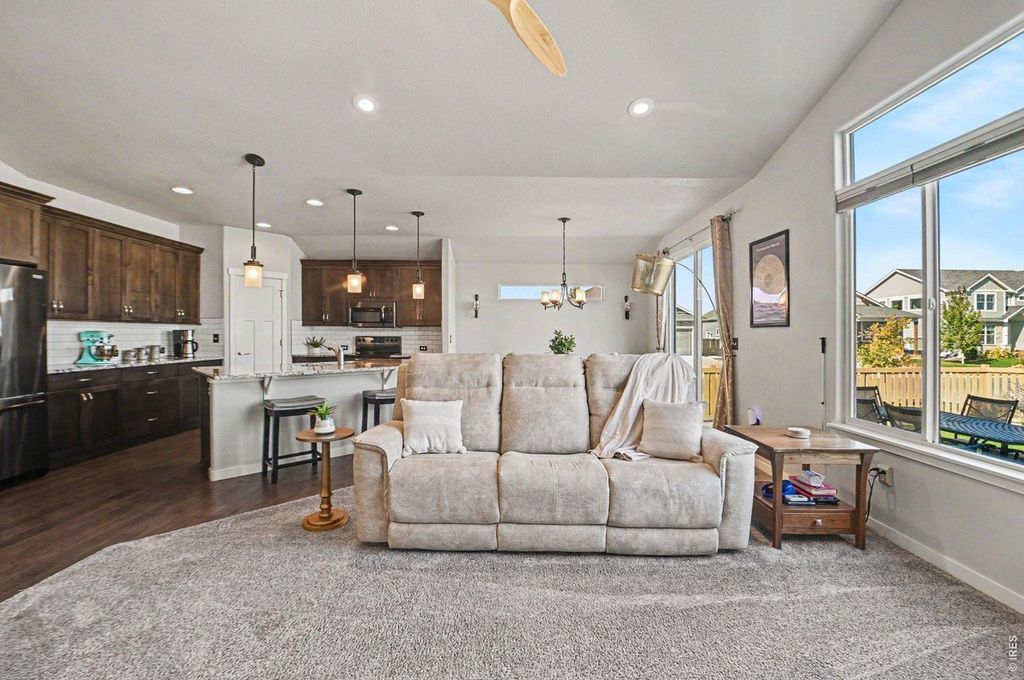 7102 Silver Ct