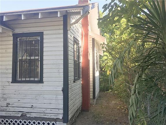 4th image of 1018 E 23rd Ave