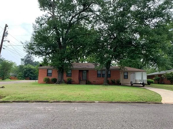 2911 Acadia St, Marshall, TX 75672