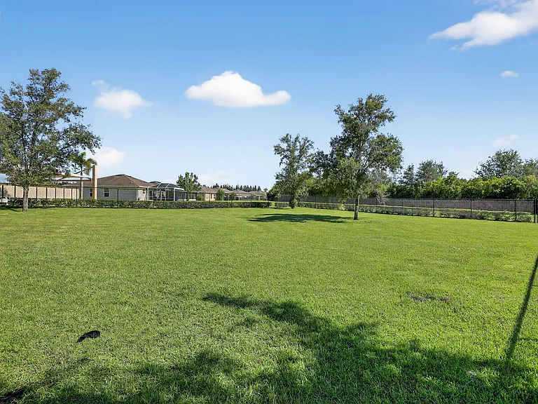 3518 Carriage Pointe Cir — Photo 37