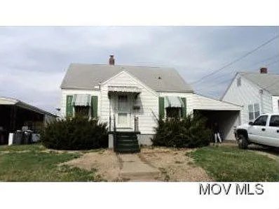 3507 Burk St photo 1