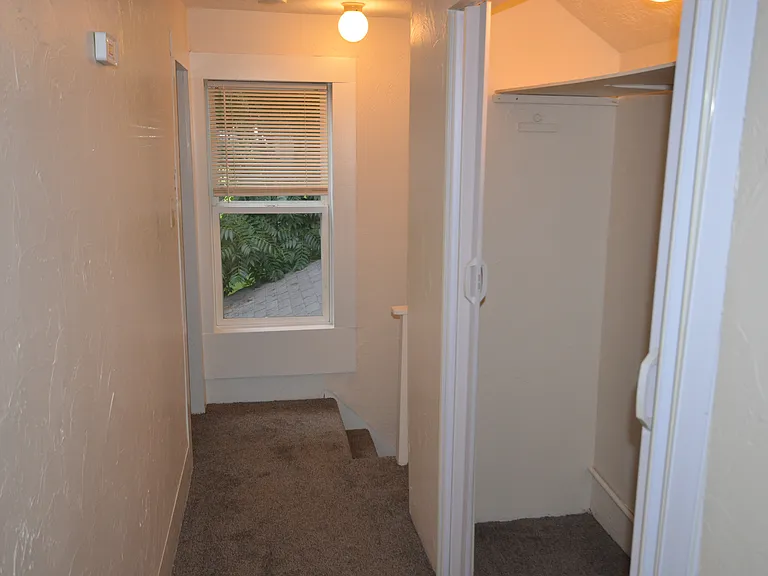 130 Roswell St — Photo 11