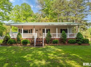 26 Perkins Rd, Golconda, IL 62938