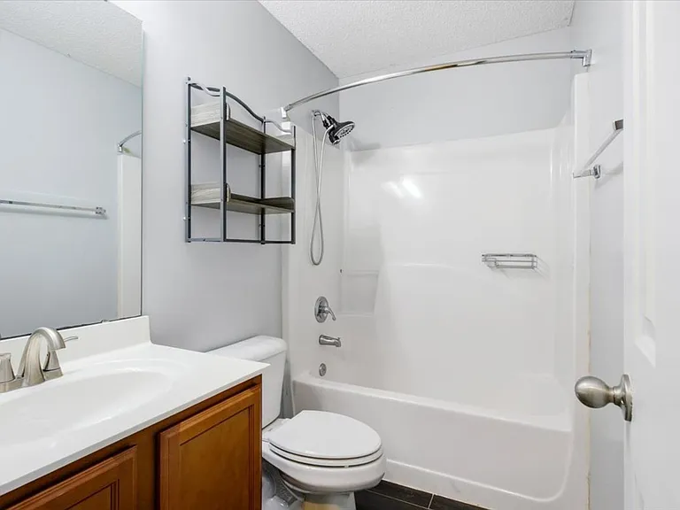 103 Briar Hollow Dr — Photo 33